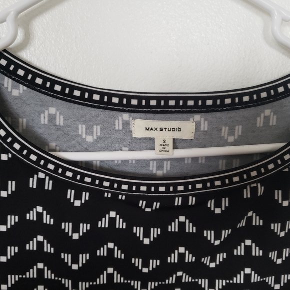 Max Studio dress - Picture 2 of 3